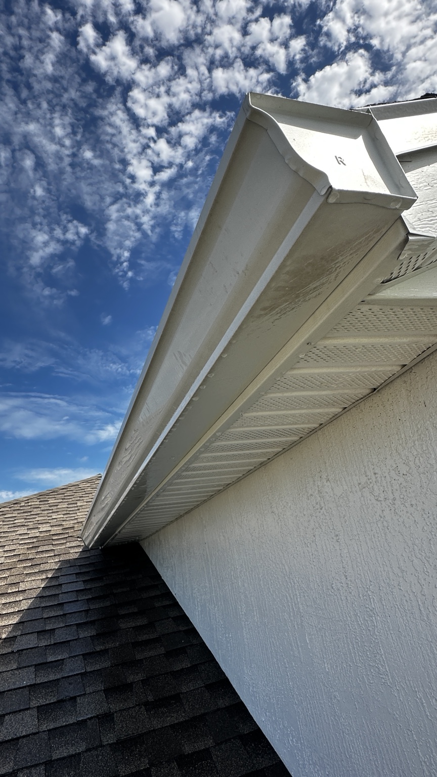 Soffit and fascia after professional exterior cleaning